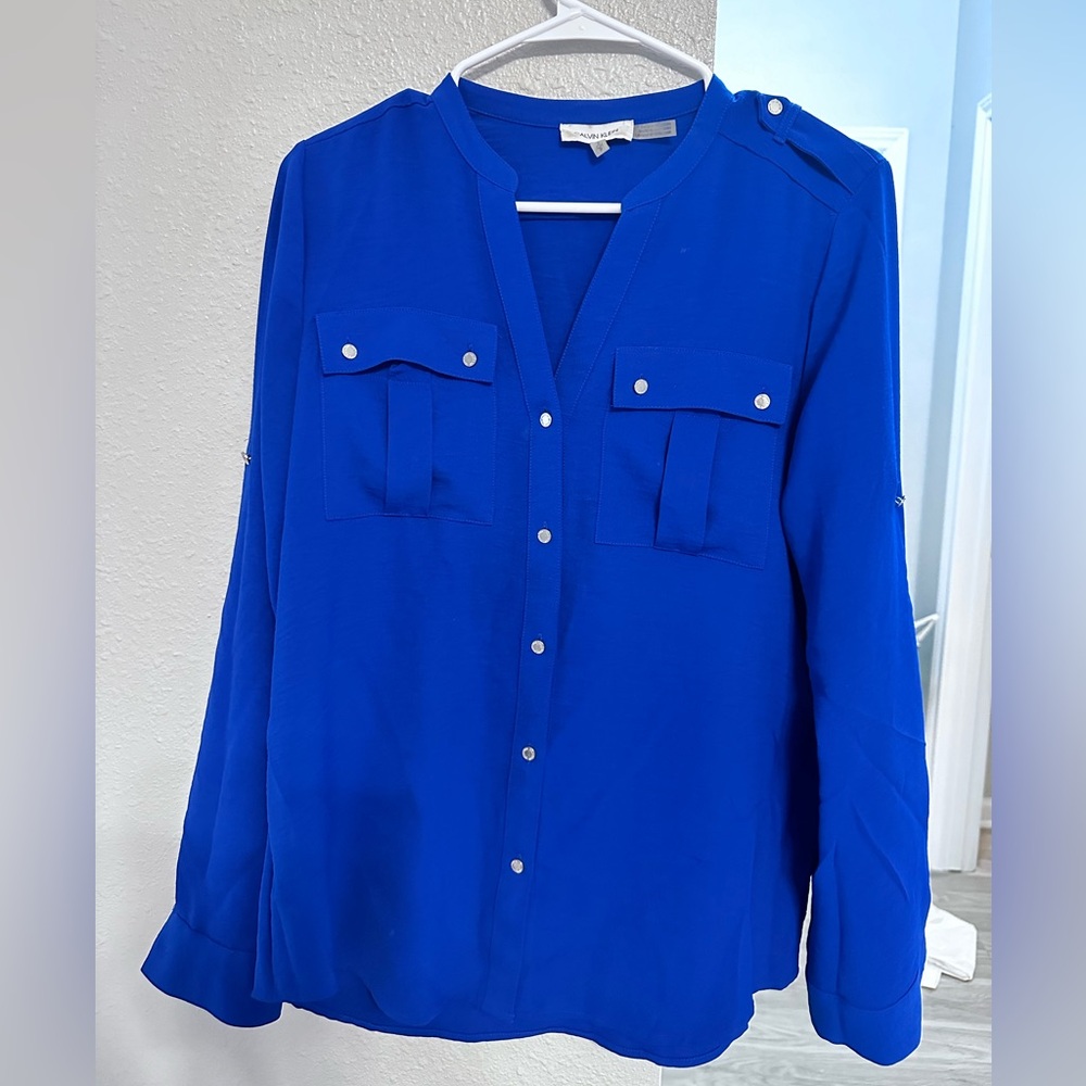 Royal Blue V-Neck Long Sleeve Buttoned Blouse